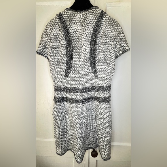 Chanel tweed dress - Picture 8 of 15